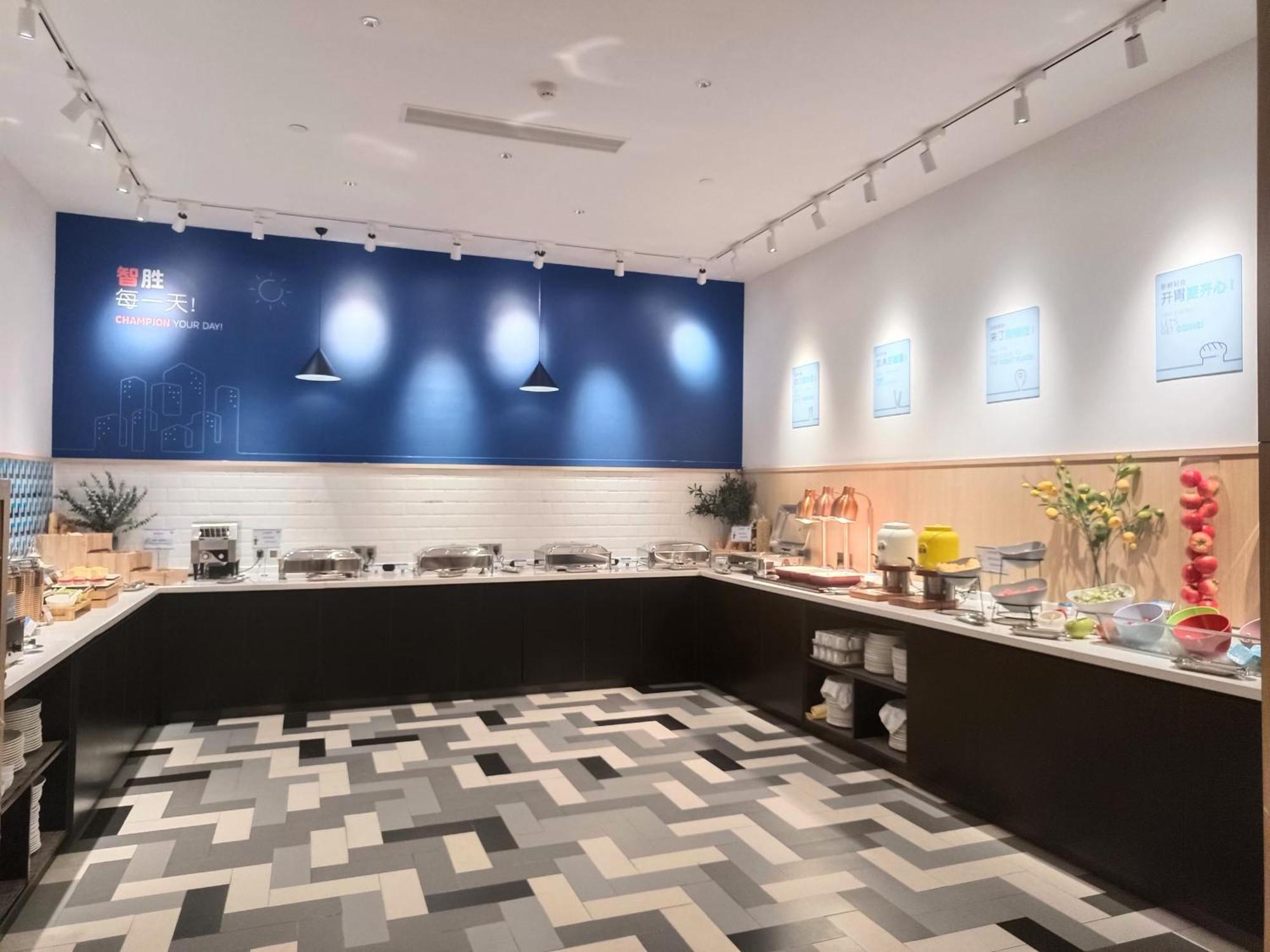 Holiday Inn Express Jiangmen Jianghai By Ihg Exteriér fotografie